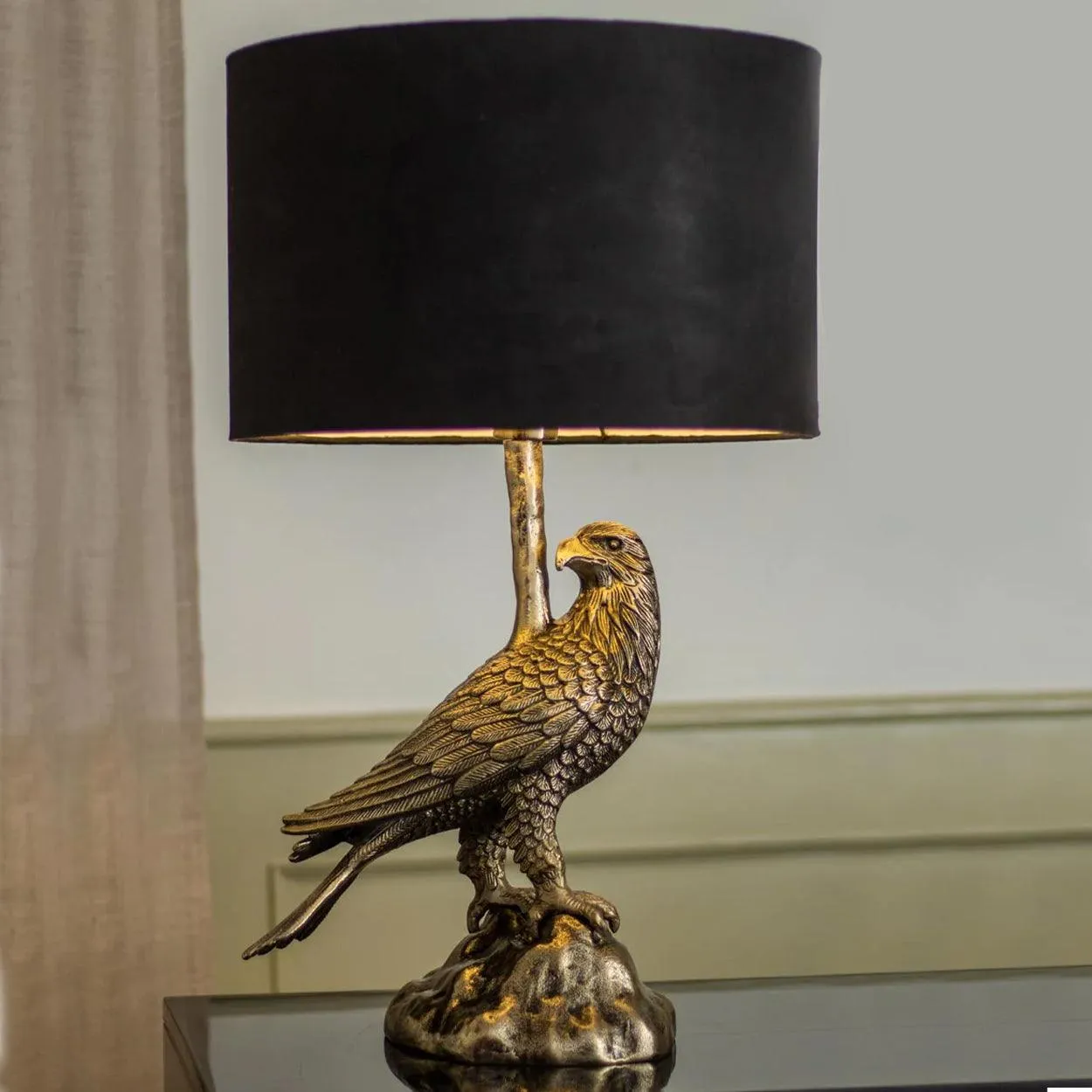 AUREL HANDMADE METAL BEDSIDE TABLE LAMP