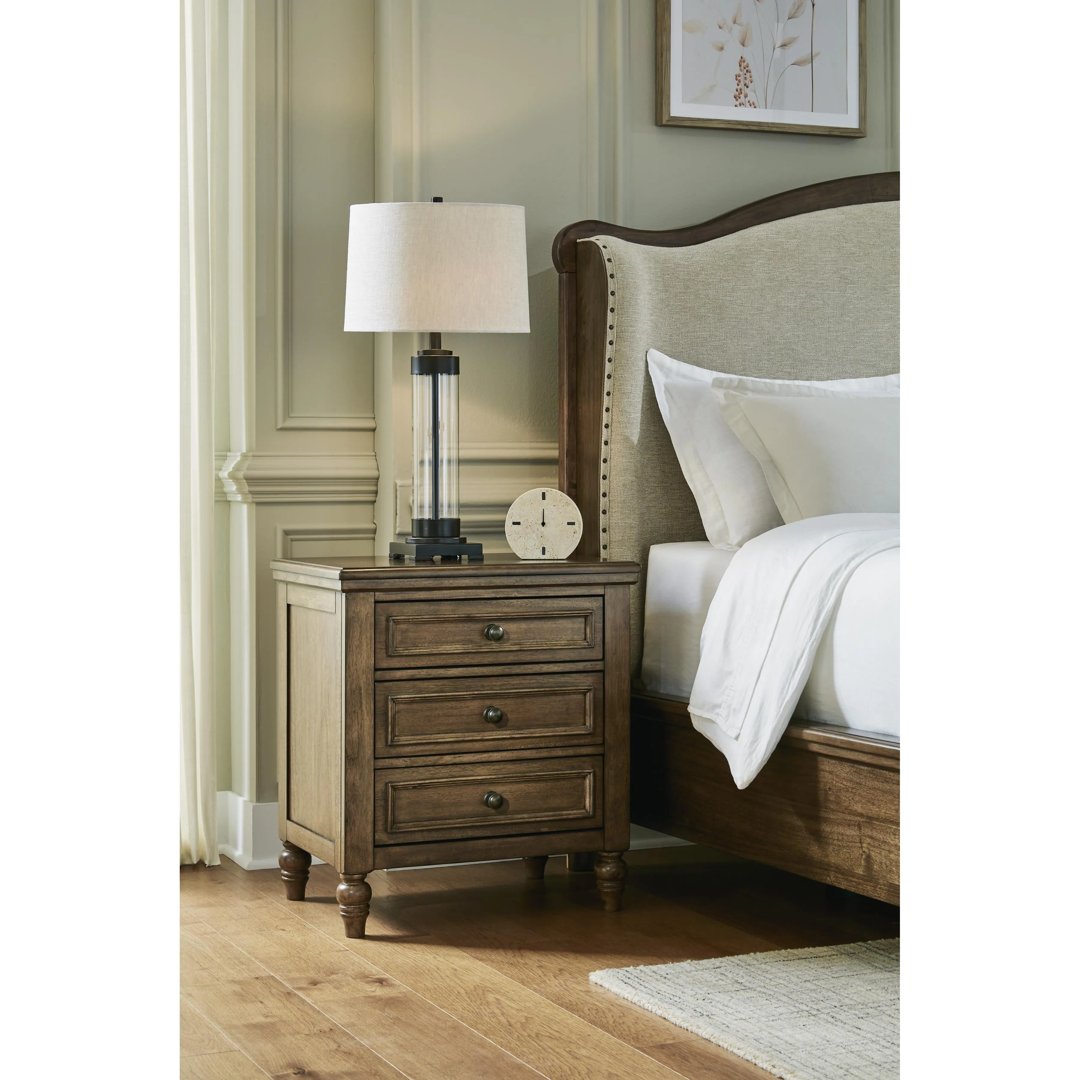 Benchcraft Sturlayne 3-Drawer Nightstand B787-93