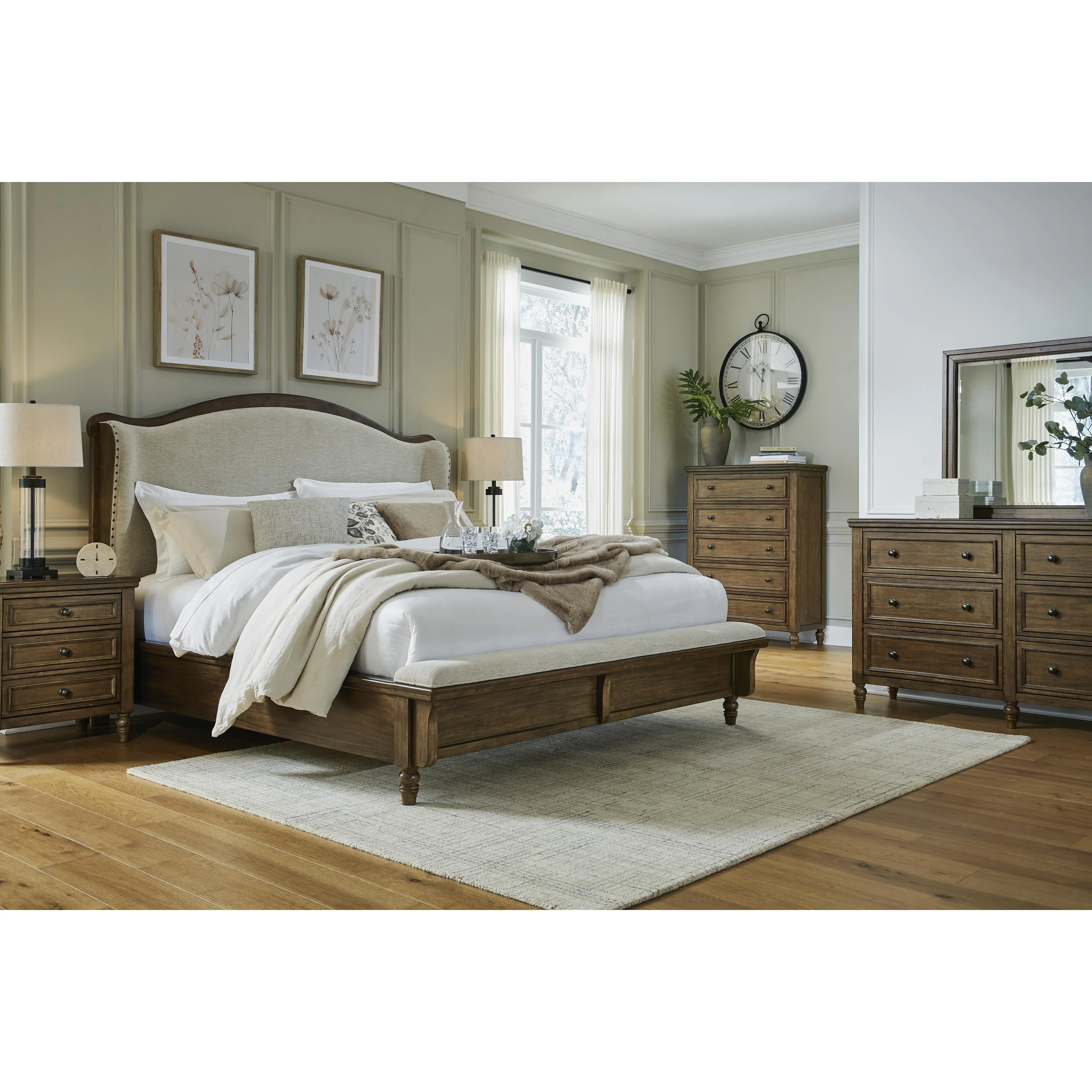 Benchcraft Sturlayne 3-Drawer Nightstand B787-93