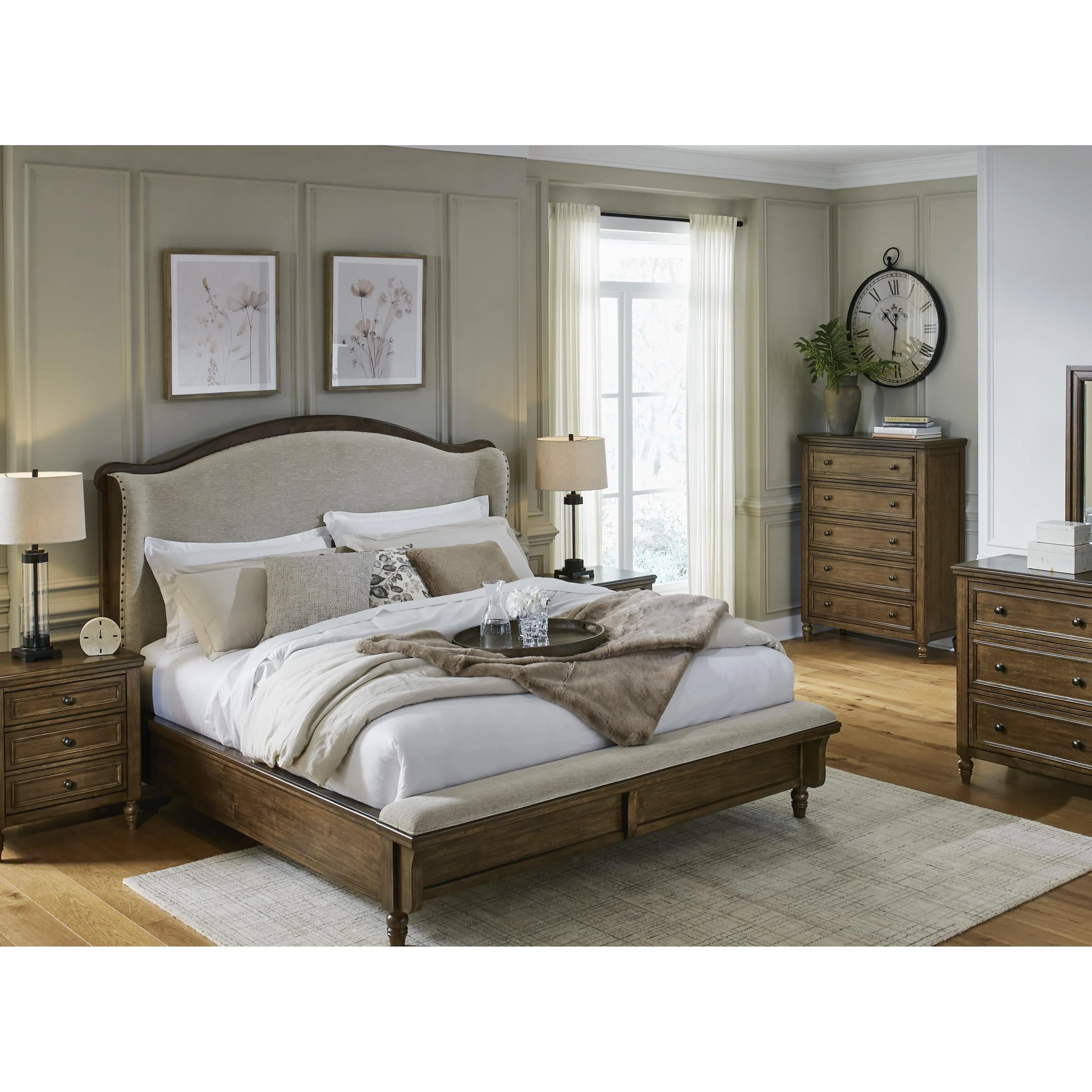 Benchcraft Sturlayne 3-Drawer Nightstand B787-93