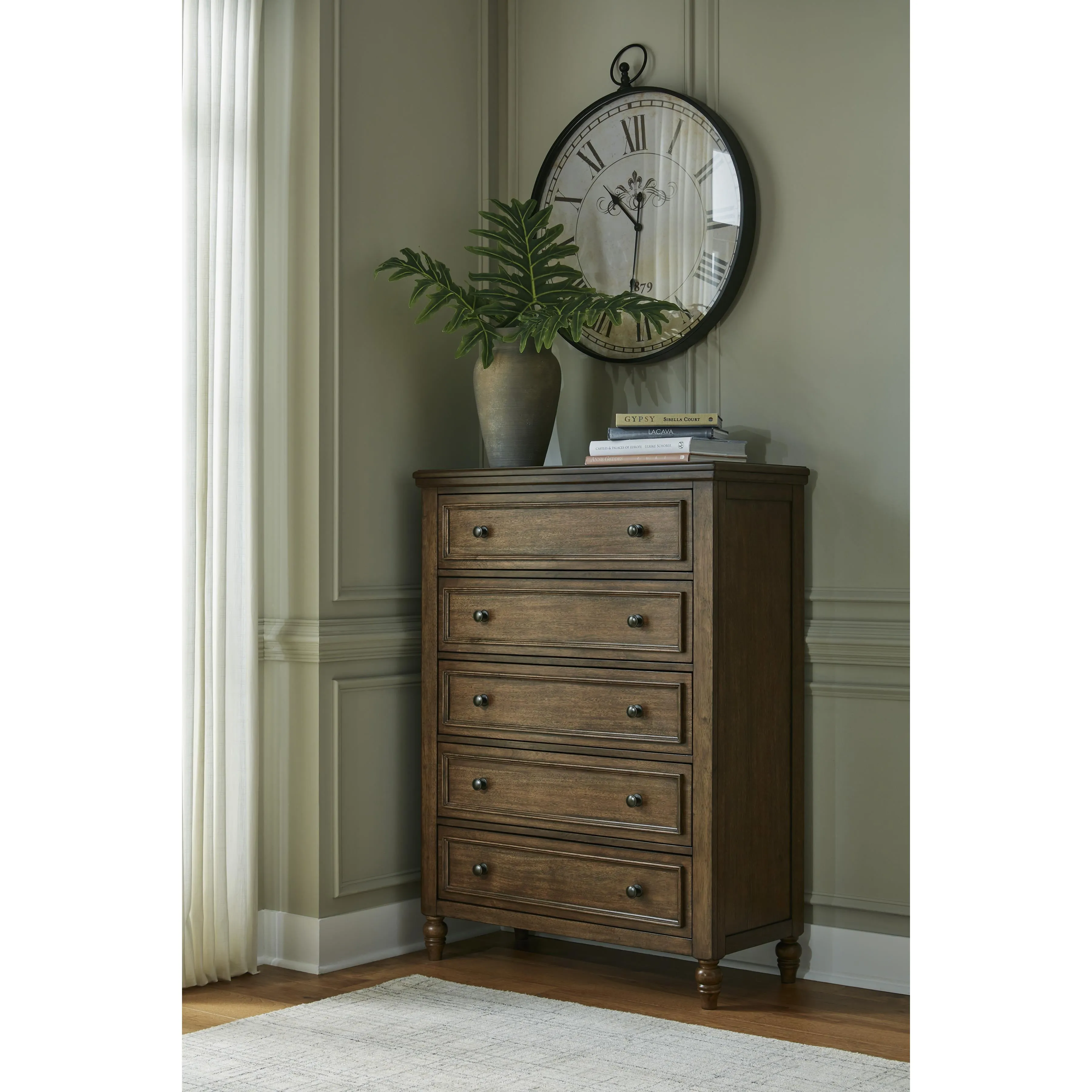 Benchcraft Sturlayne 5-Drawer Chest B787-46