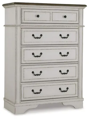 Brollyn Chest
