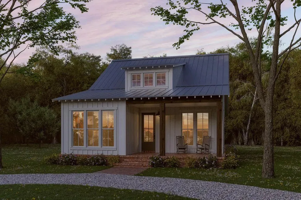 Charming Home with Inviting Spaces and Modern Features