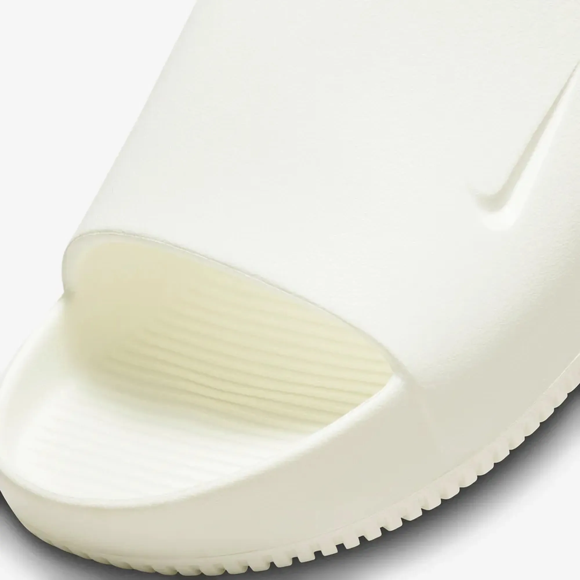 Nike | CALM  { SAIL/SAIL