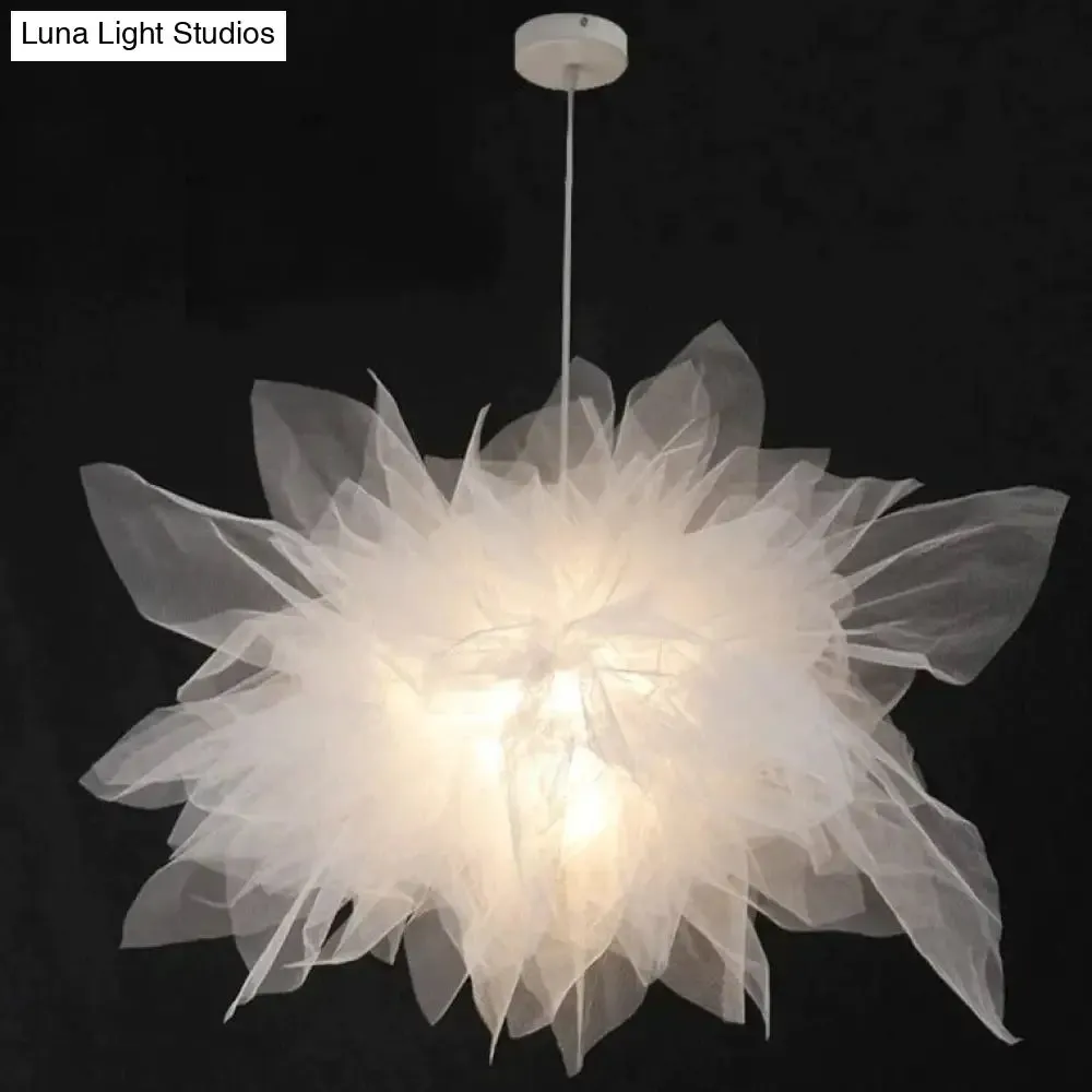 Nordic Creative Online Celebrity Dining Room Lights Home stay Clothing Store Decorative Chandeliers Warm and Romantic Modern Ins Light In The Bedroom