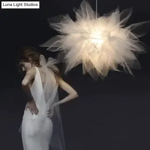Nordic Creative Online Celebrity Dining Room Lights Home stay Clothing Store Decorative Chandeliers Warm and Romantic Modern Ins Light In The Bedroom