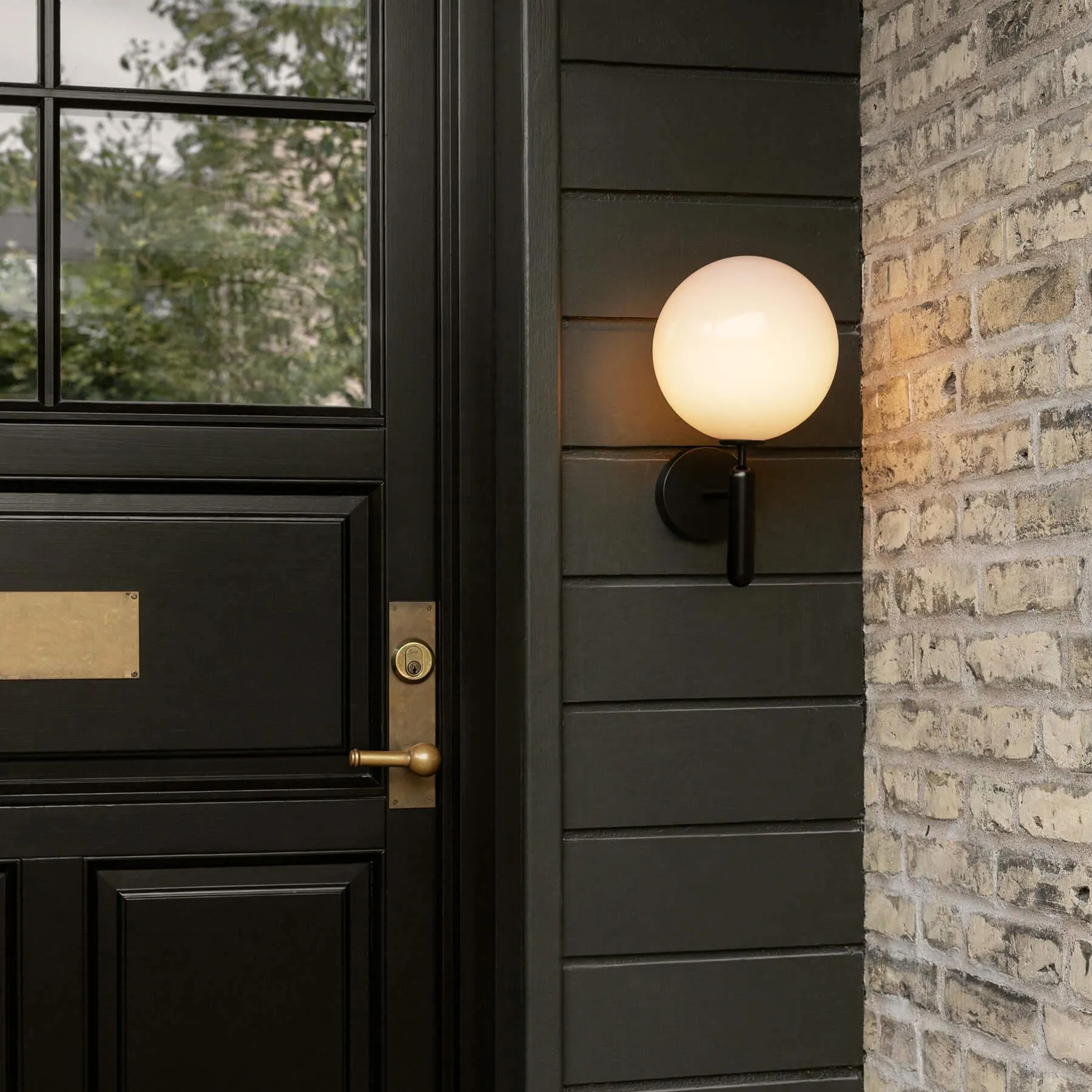 Nuura Miira Outdoor Wall Light